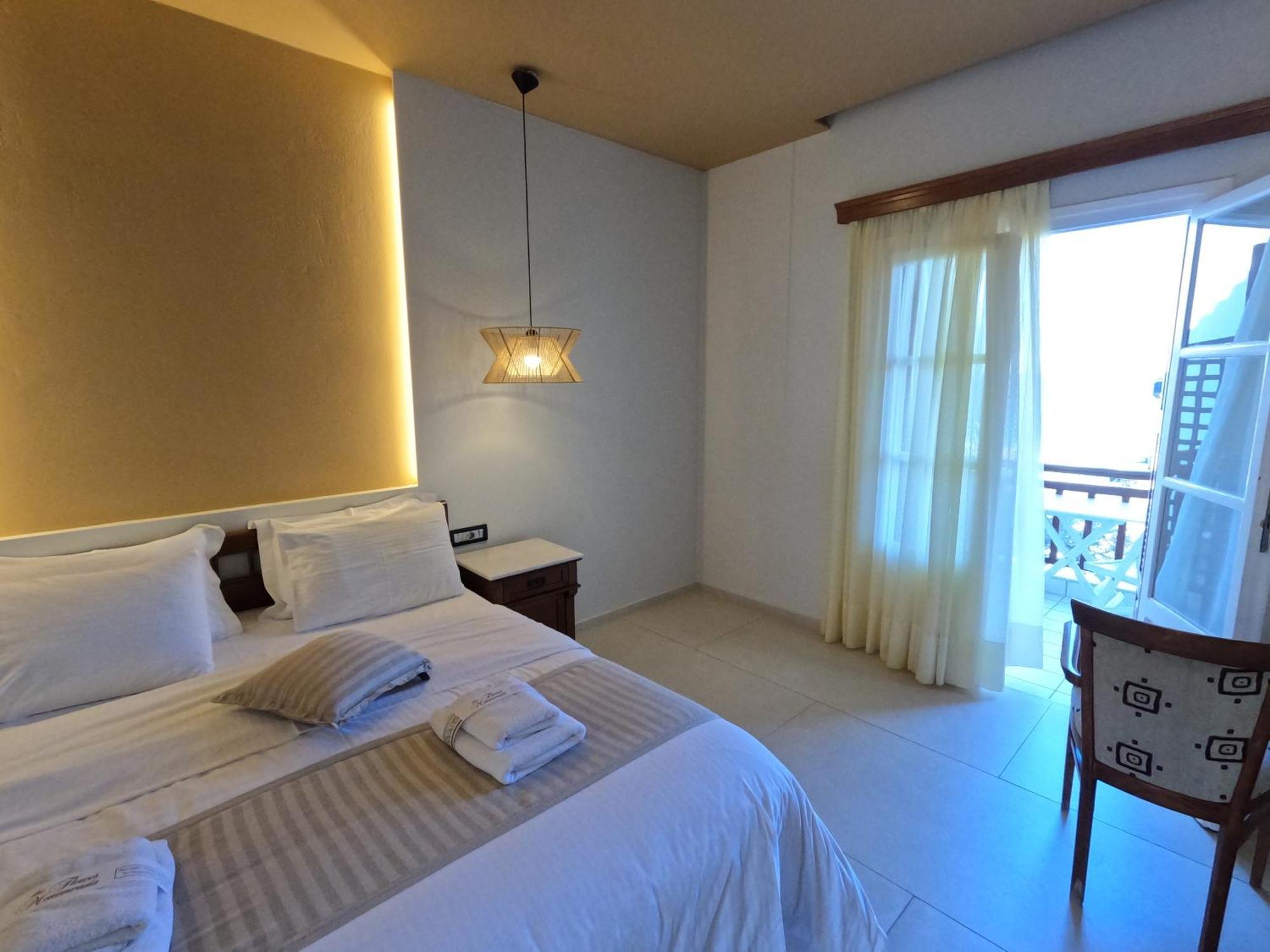 The Flower Of Monemvasia Hotel Ngoại thất bức ảnh